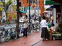 大森駅北口の階段を上った所です